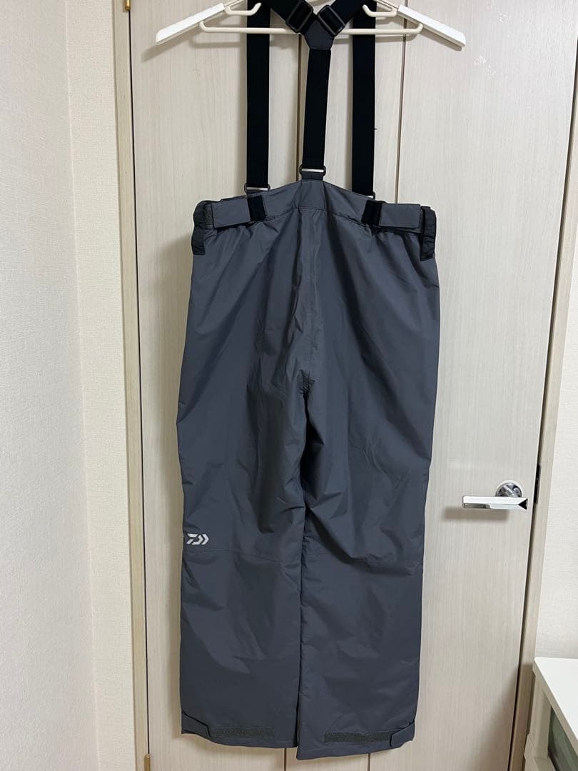 【新品未使用】ダイワ　レインマックス ハイロフトウィンタースーツDW-3423