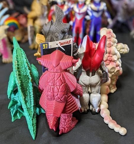 ウルトラマンティガ＆登場怪獣・宇宙人（バンダイ）ソフビフィギュア34体セット