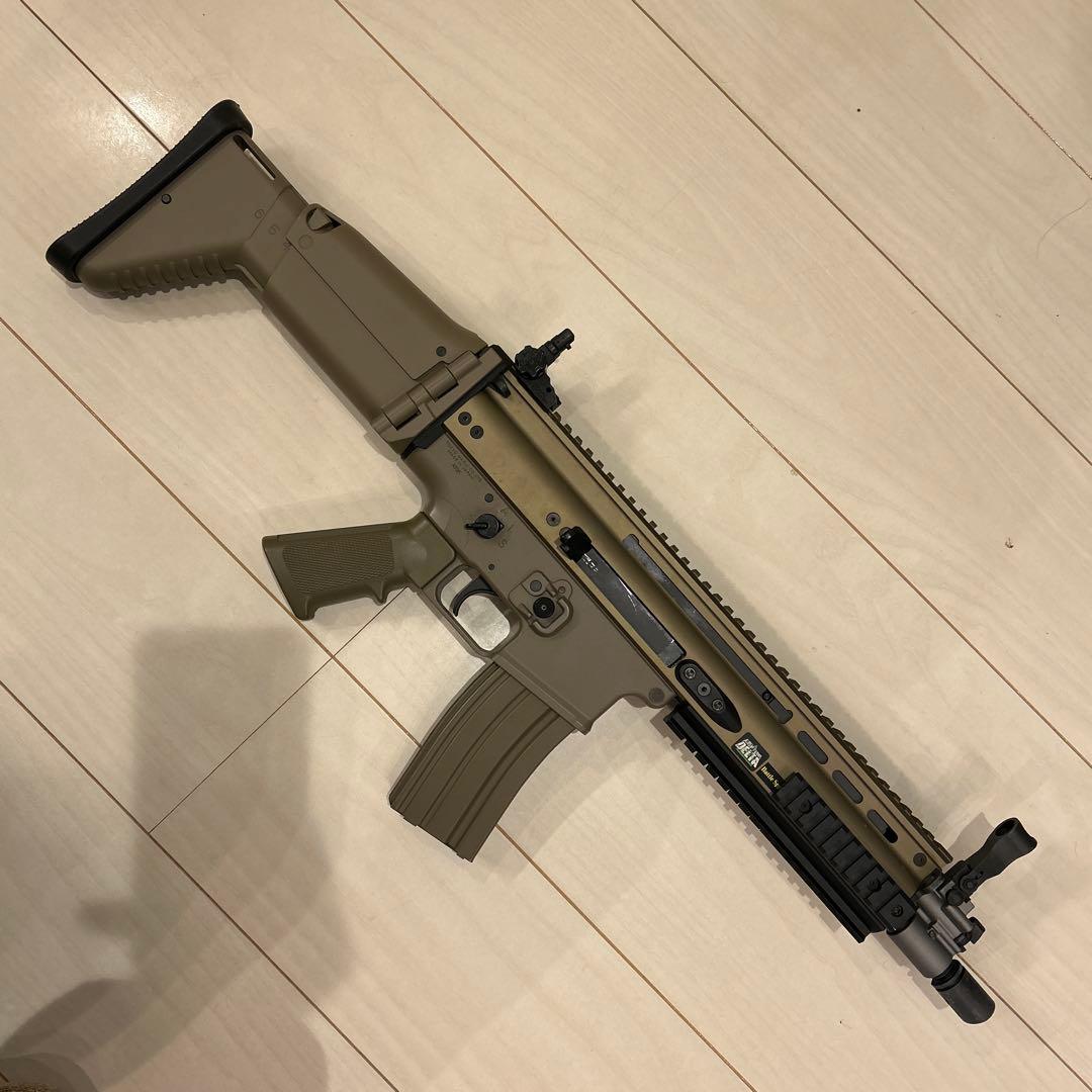 スカー　タンカラー 電動ガン マガジン付き