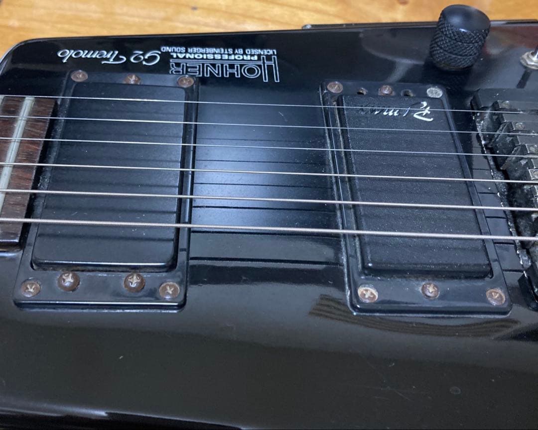 【タムタム値引き】HOHNER G2 Tremolo ヘッドレスギター