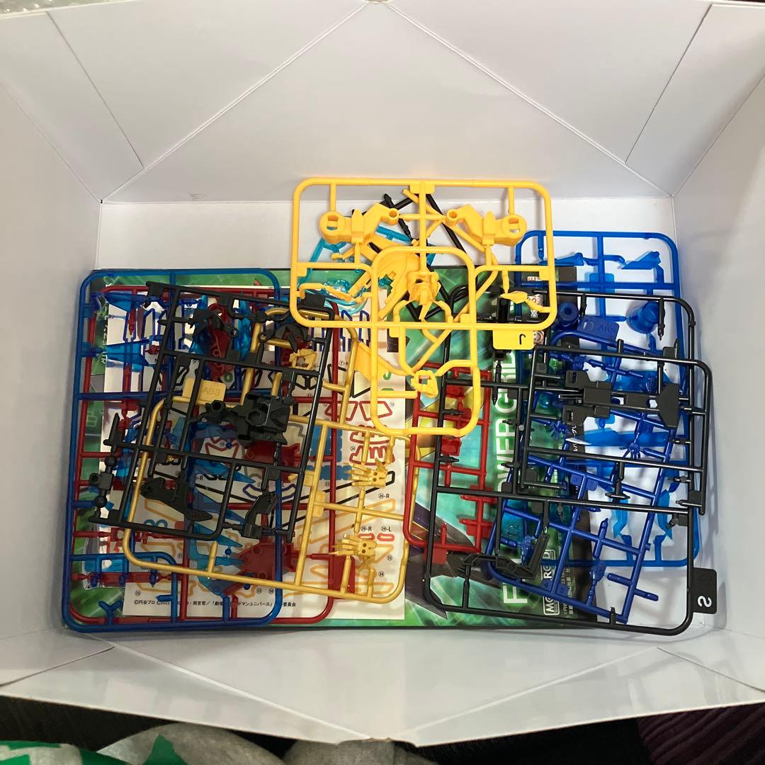 グリッドマン　プラモデル　ジャンク