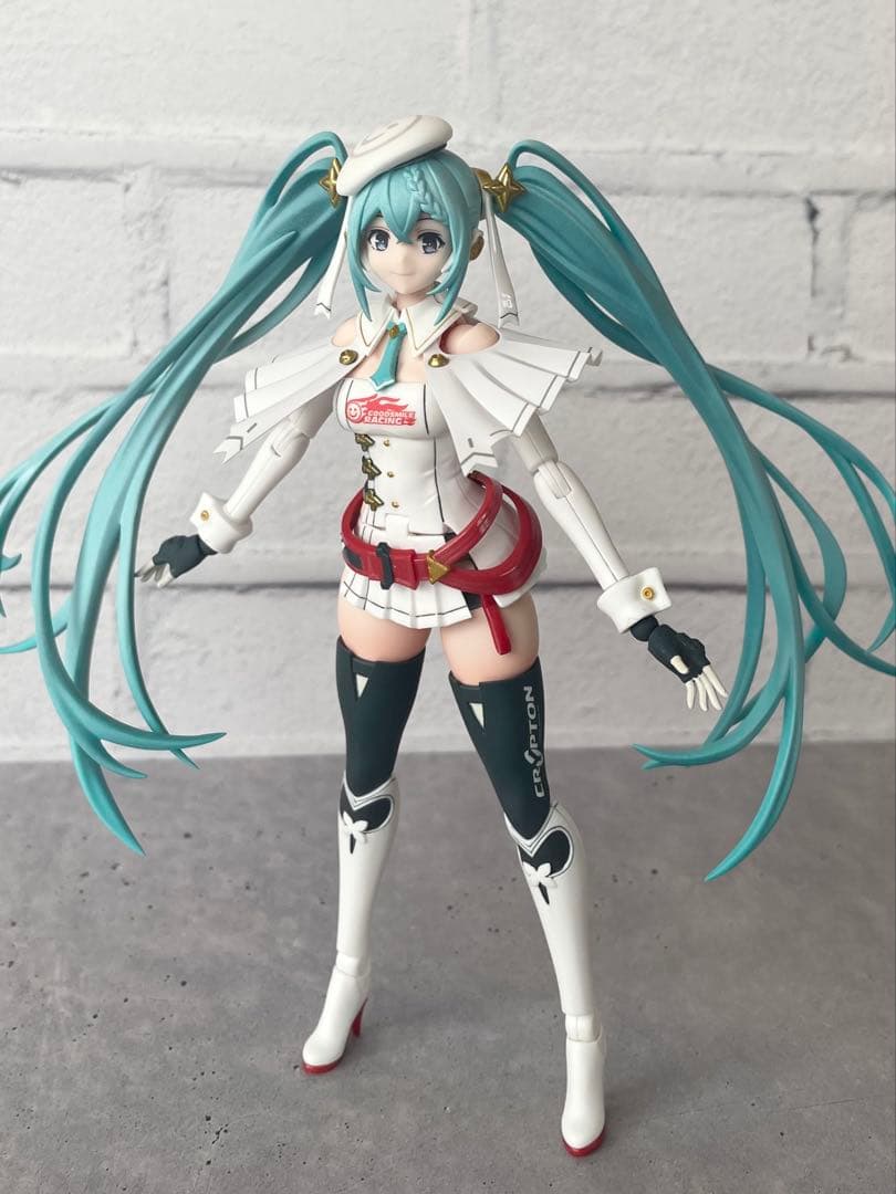 【全塗装・完成品】 レーシングミク 2023Ver. 【PLAMATEA 】