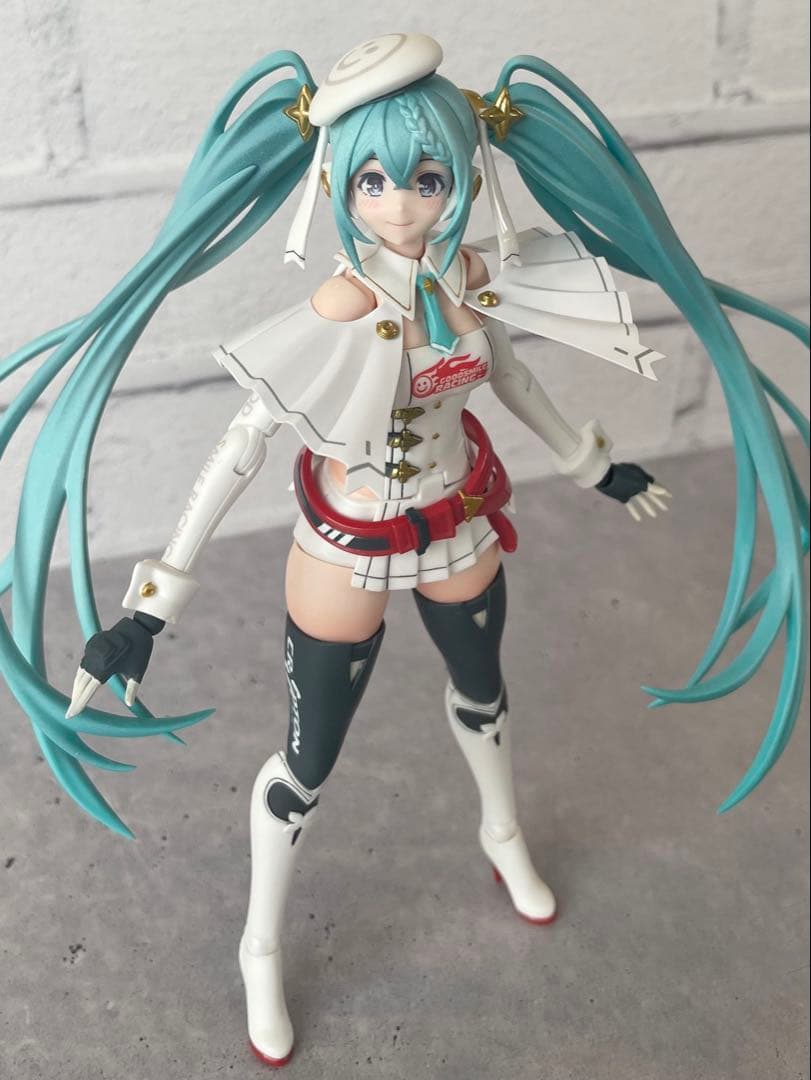 【全塗装・完成品】 レーシングミク 2023Ver. 【PLAMATEA 】