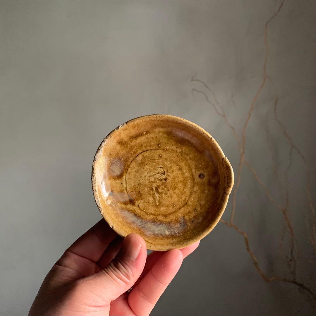 美濃 飴釉 平盃 小皿 No.2 古美術 古道具 アンティーク 美濃古窯