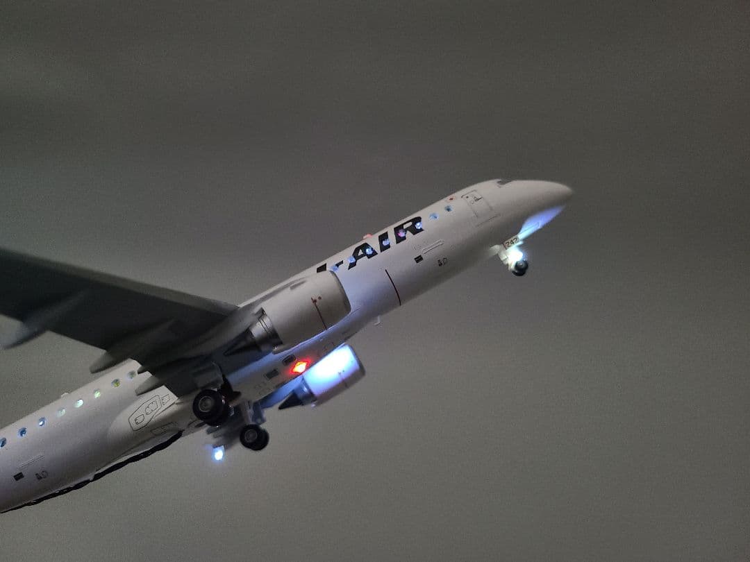 JAL エンブラエル E190 LED仕様完成品