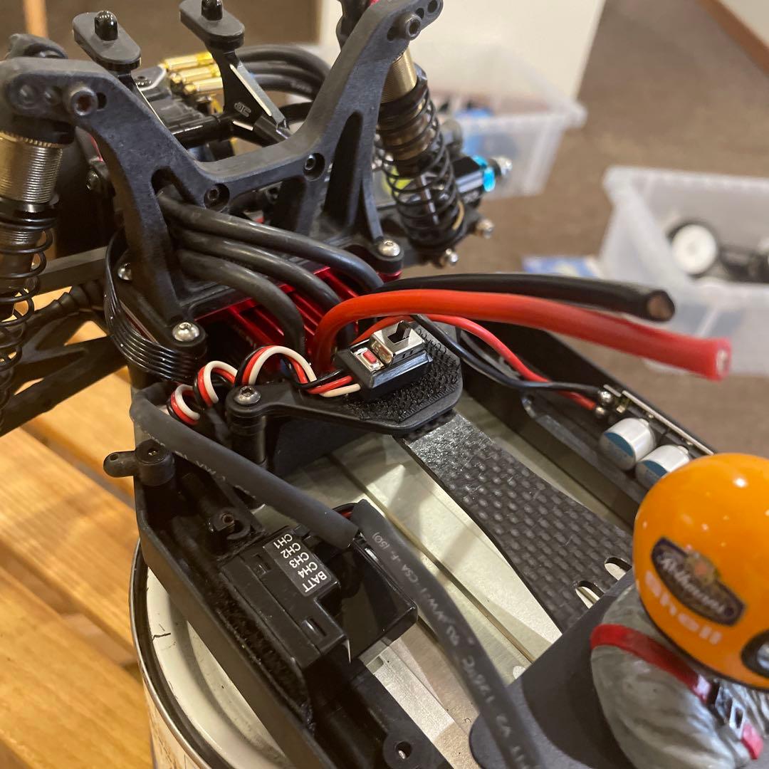 ズッタくんさん専用京商RB6 YAIBAレーシングパーツ、新品シャーシ＋シャーシ