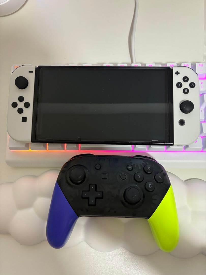 【美品】Nintendo Switch有機ELホワイト&スプラトゥーン3プロコン
