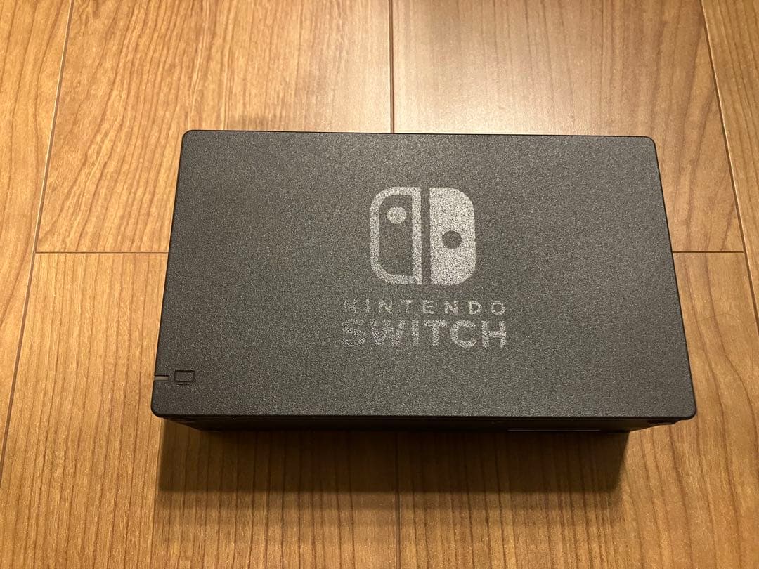 美品 Nintendo Switch 本体 グレー 付属品完備　スイッチ本体