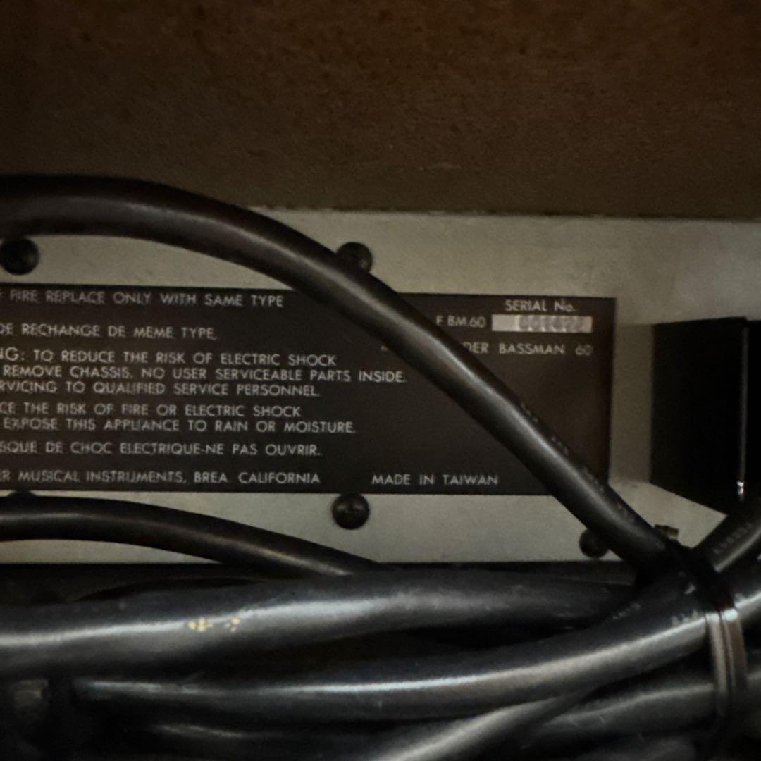 正常動作品 Fender Japan BASSMAN 60 BM-60 ベース用
