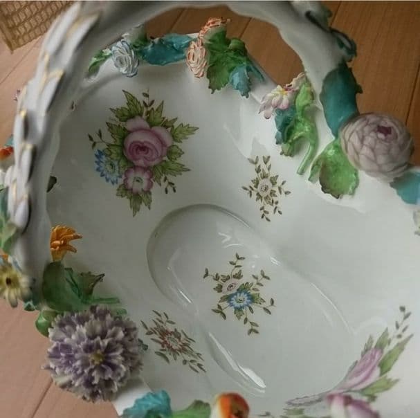 【coalport コールポート】バスケット　花のアップリケ✾優しい色合い