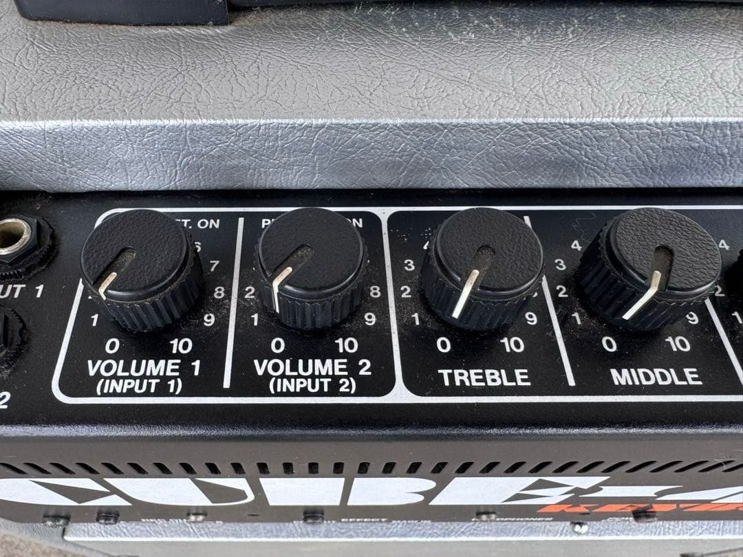 希少 Roland CUBE-40 KEYBOARD