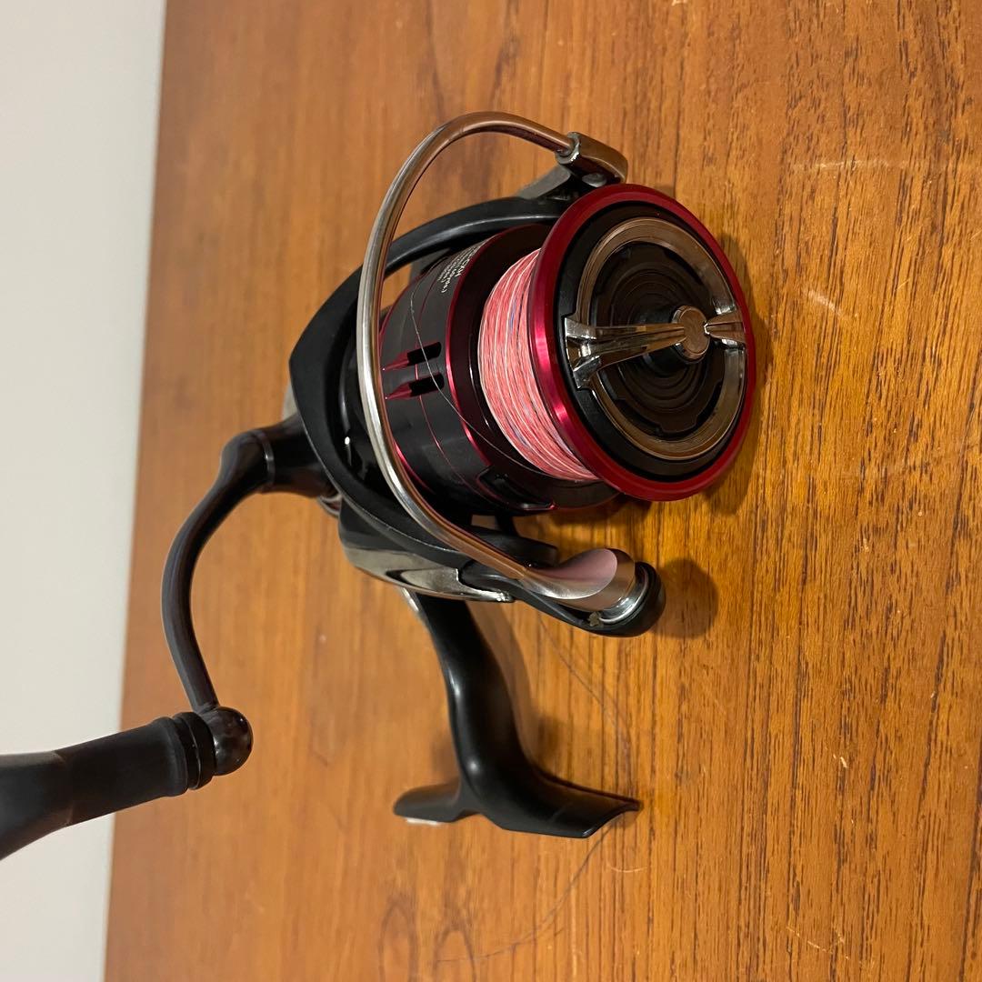 美品 DAIWA FUEGO LT3000D-CXH ダイワ フエゴ スピニング