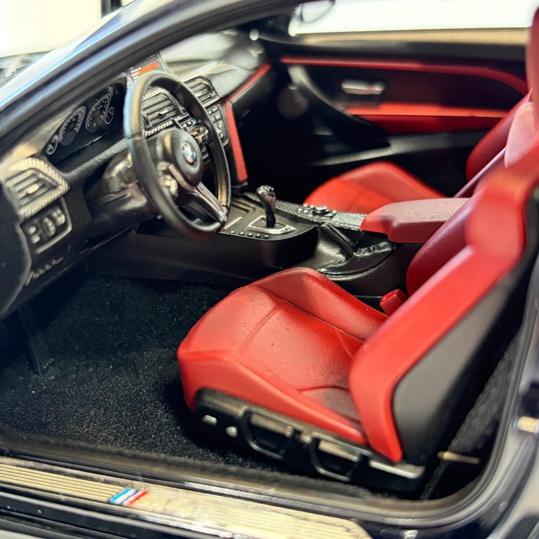 【希少美品】 M4 クーペ F82 1/18 特注モデル 黒 ブラック