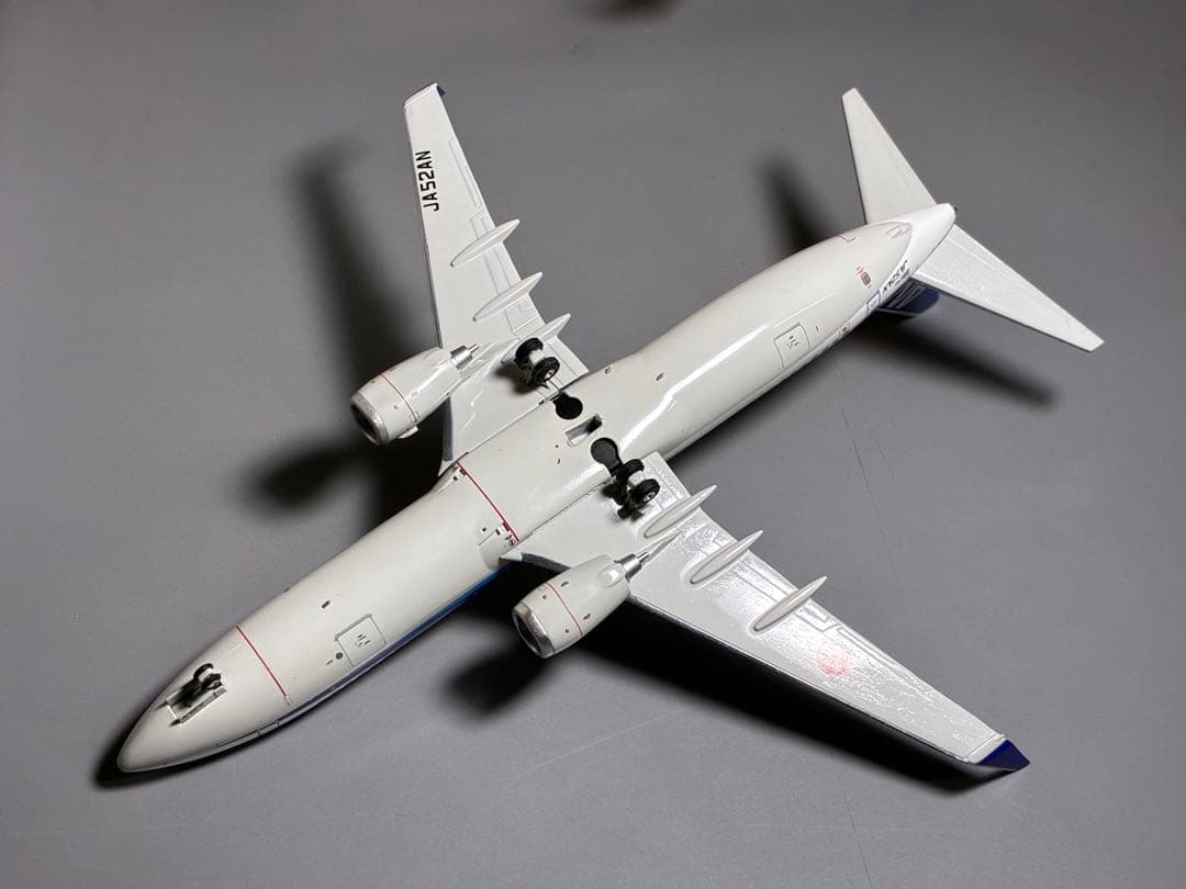 全日空商事 Boeing737-800 1/200 モデルプレーン