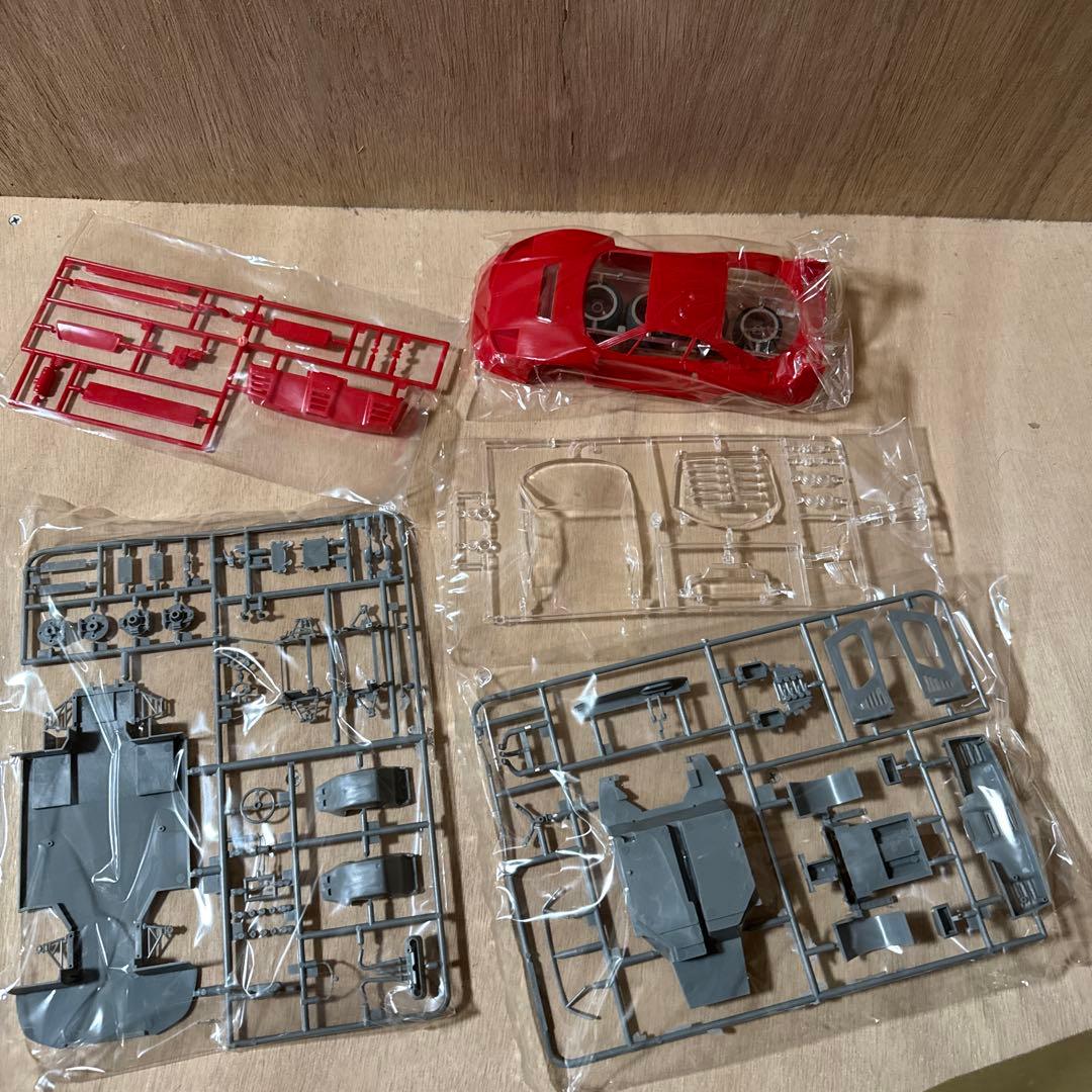 フェラーリ　F40 プラモデル　1/24 模型　FUJIMI フジミ