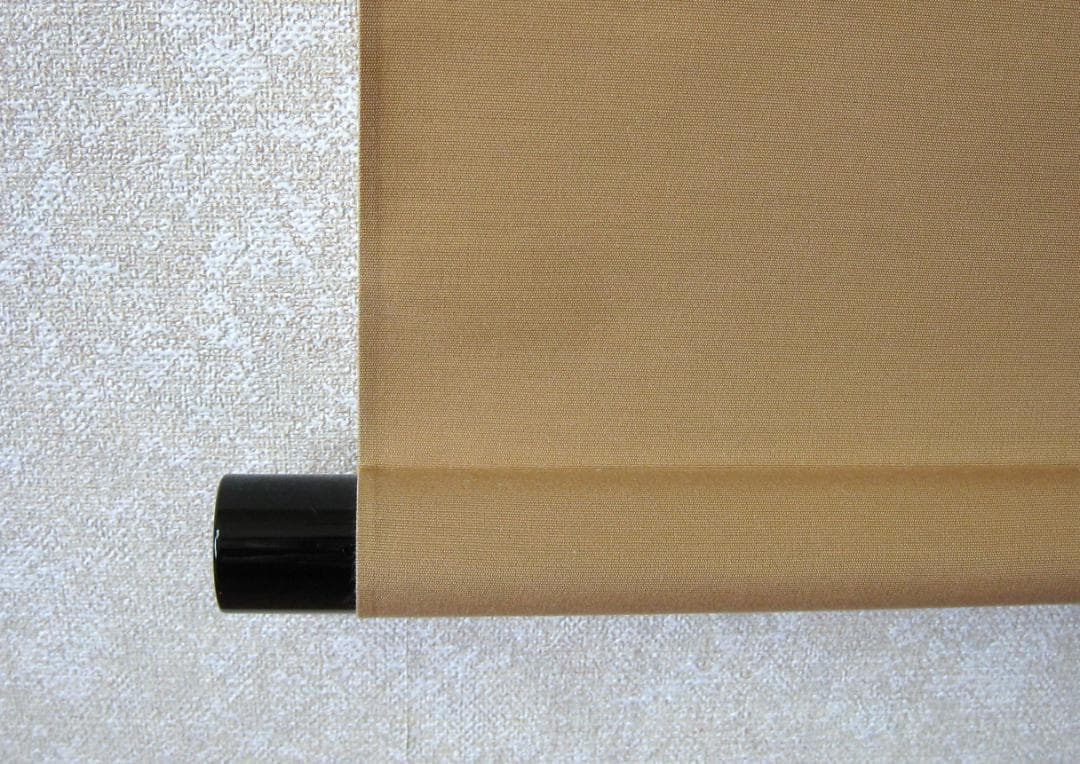 【真筆】茶掛け　山花開似錦◆大徳寺派 慈眼寺 前大徳 澤 梁堂　共箱・タトウ箱付