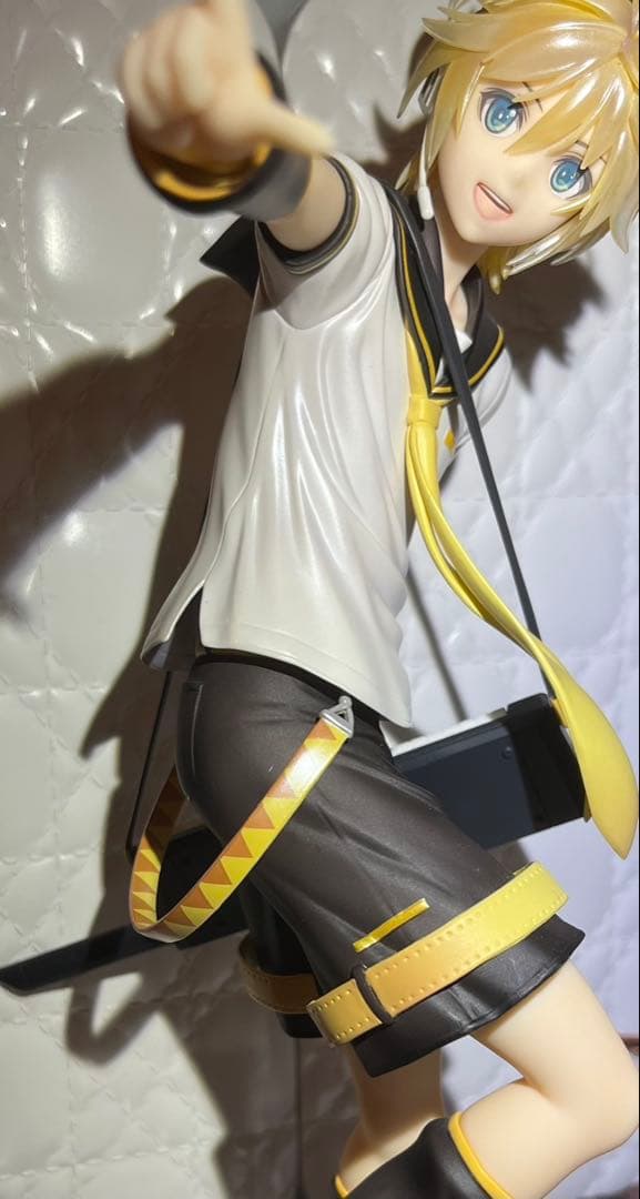 鏡音レン Tony Ver. 1/7 フィギュア