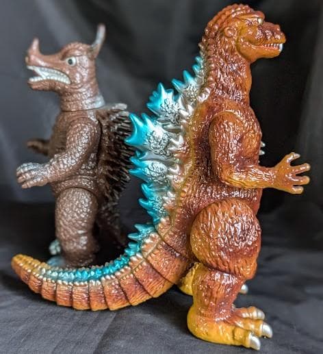 逆襲ゴジラ（Ｍ１号）＆アンギラス（ブルマァク）ソフビフィギュア２体セット