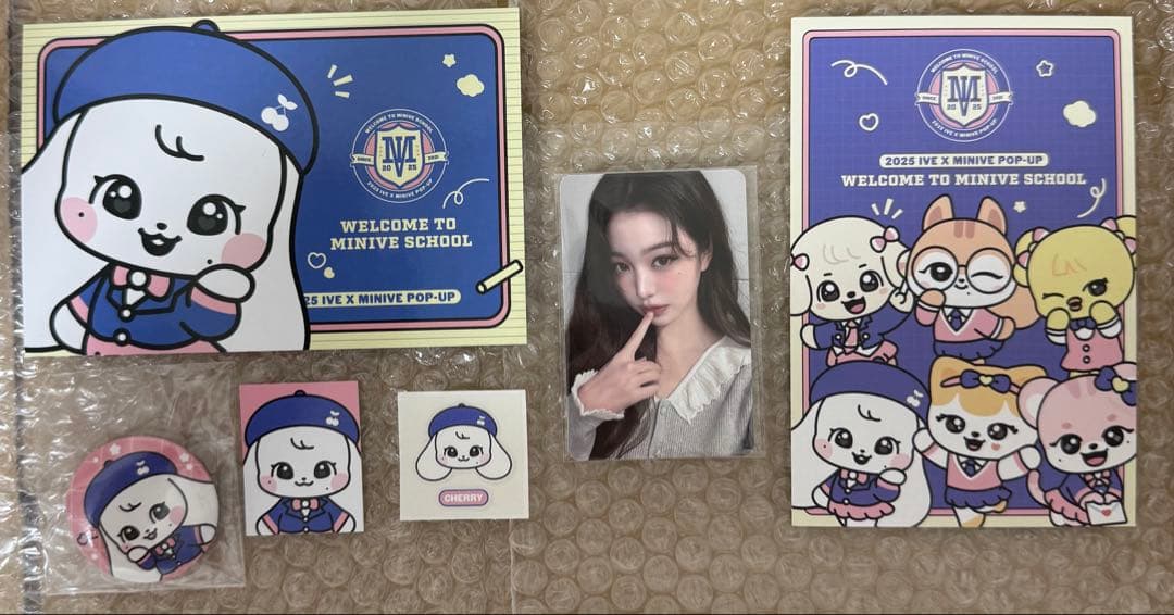 IVE POPUP minive キャラクターハグバッグ レイ トレカ付き