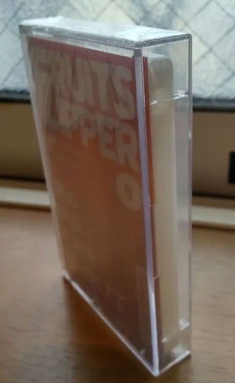 【まんじゅう】 櫻井優衣 直筆サイン入りサコッシュ１位特典