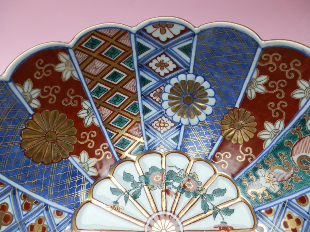 大聖寺伊万里 色絵 金彩 菊紋 菊形 特大鉢 奇玉宝鼎之珍銘 MO71208