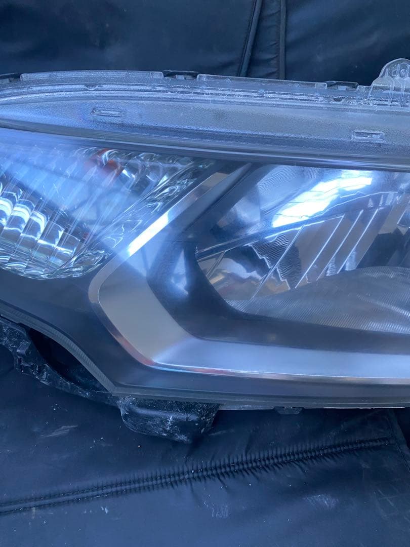 ホンダ フィット GK3 2013〜2017年 前期型　ハロゲン ヘッドライト