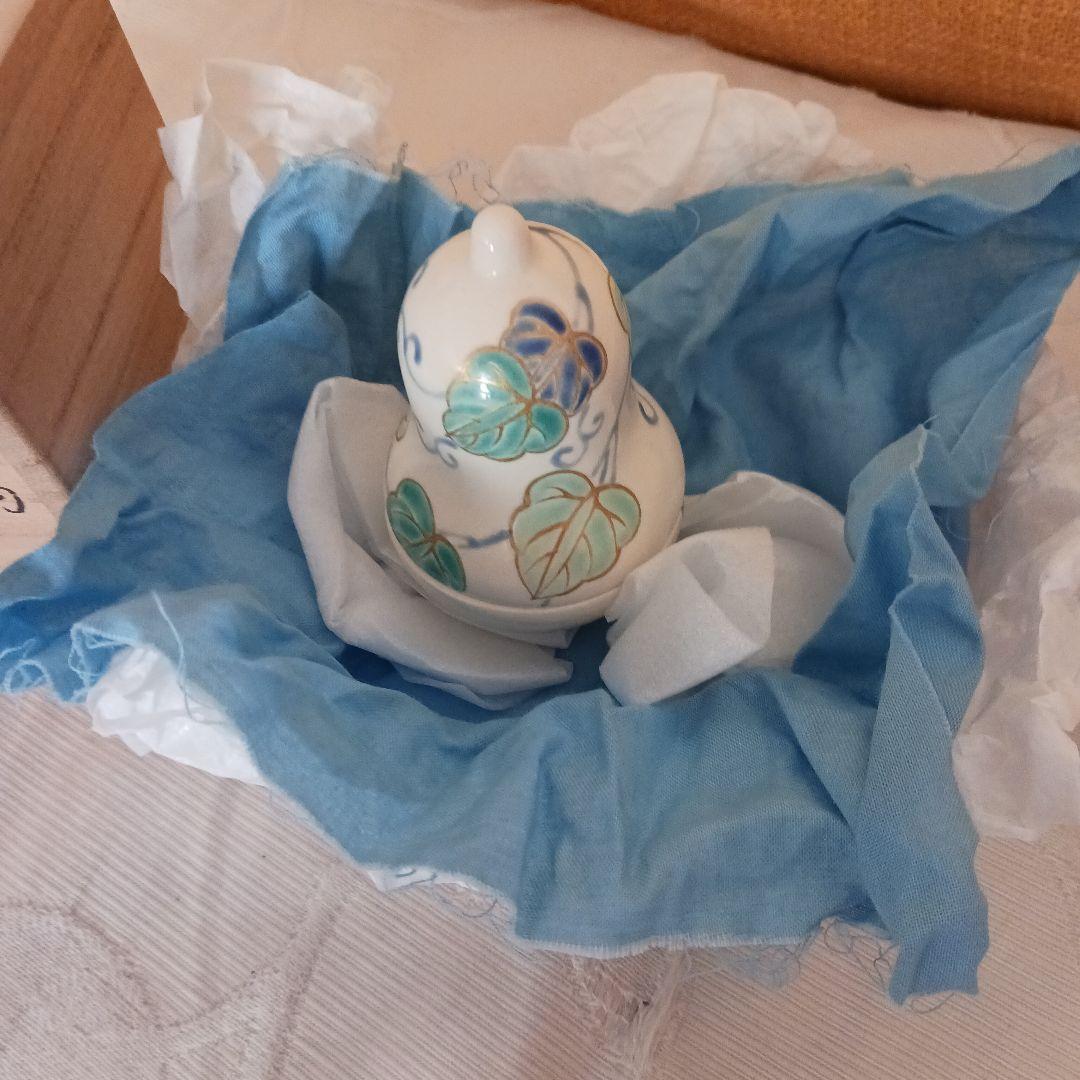 香合 　瓢箪から駒