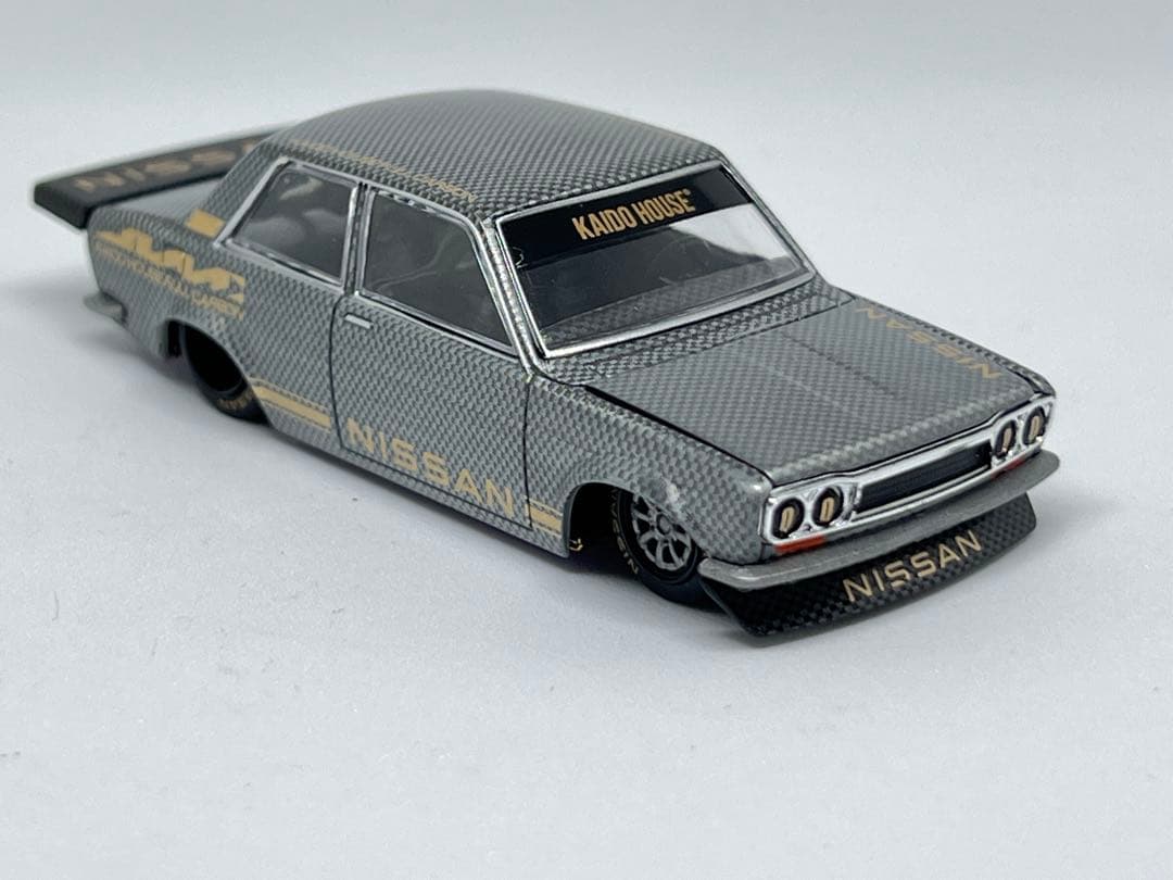 MINI GT KAIDO HOUSE DATSUNフルカーボン　チェイス