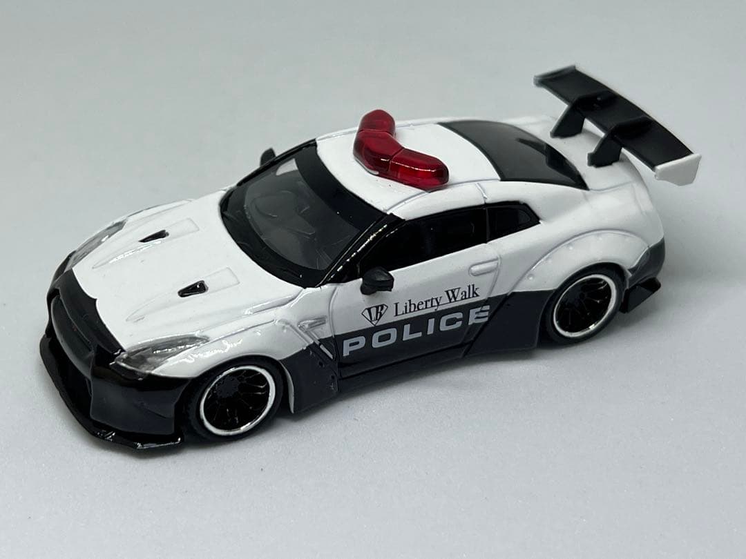 MINI GT LB★WORKS NISSAN GT-R R35 POLICE