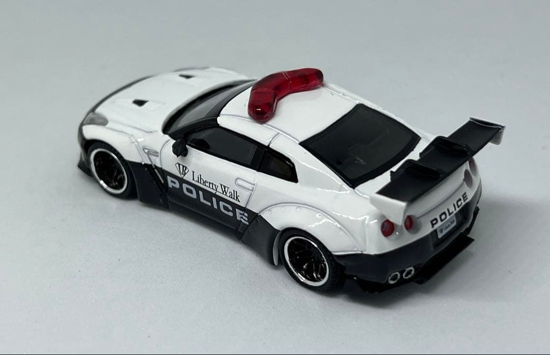 MINI GT LB★WORKS NISSAN GT-R R35 POLICE
