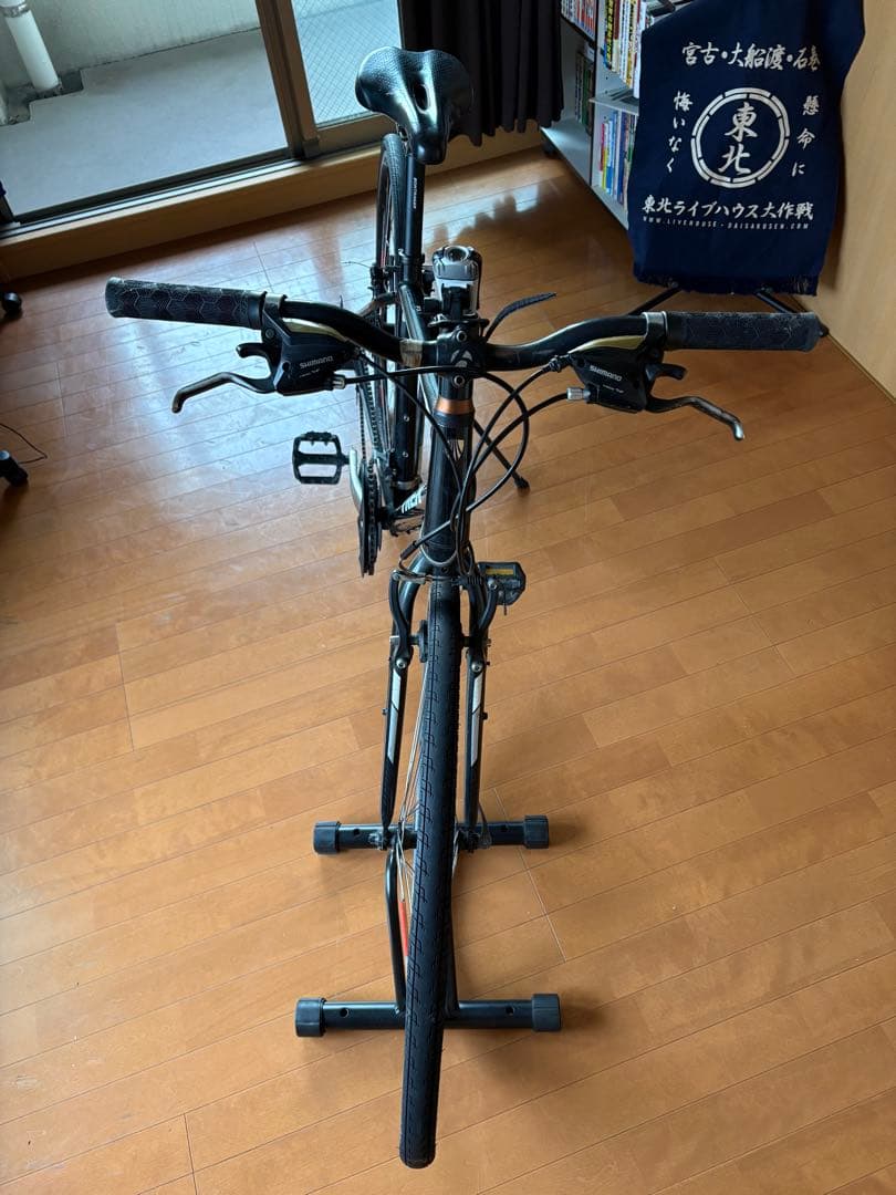 Trek クロスバイク ブラック 700C 21段ギア（要修理）