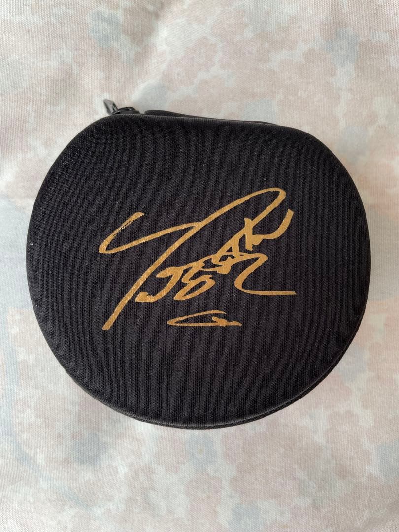 ファイテンRAKUWAネック　ウィングスゴールド