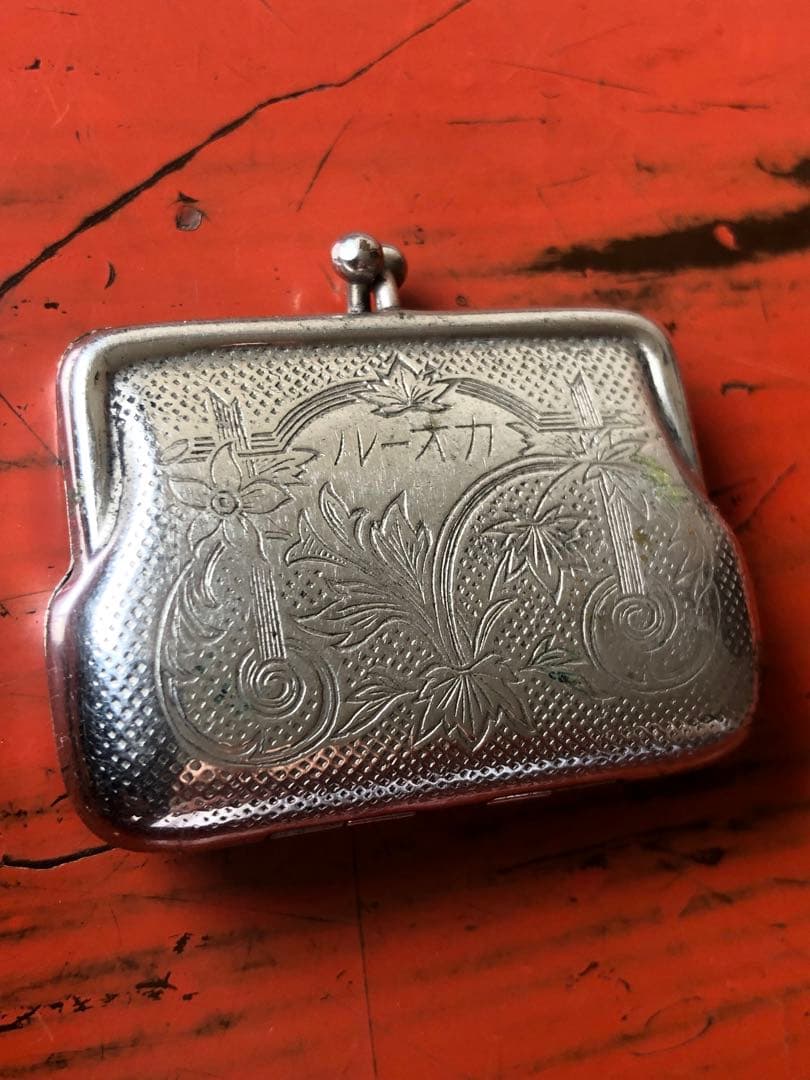 昭和レトロ　がま口形　仁丹ケース　カオール　金属製