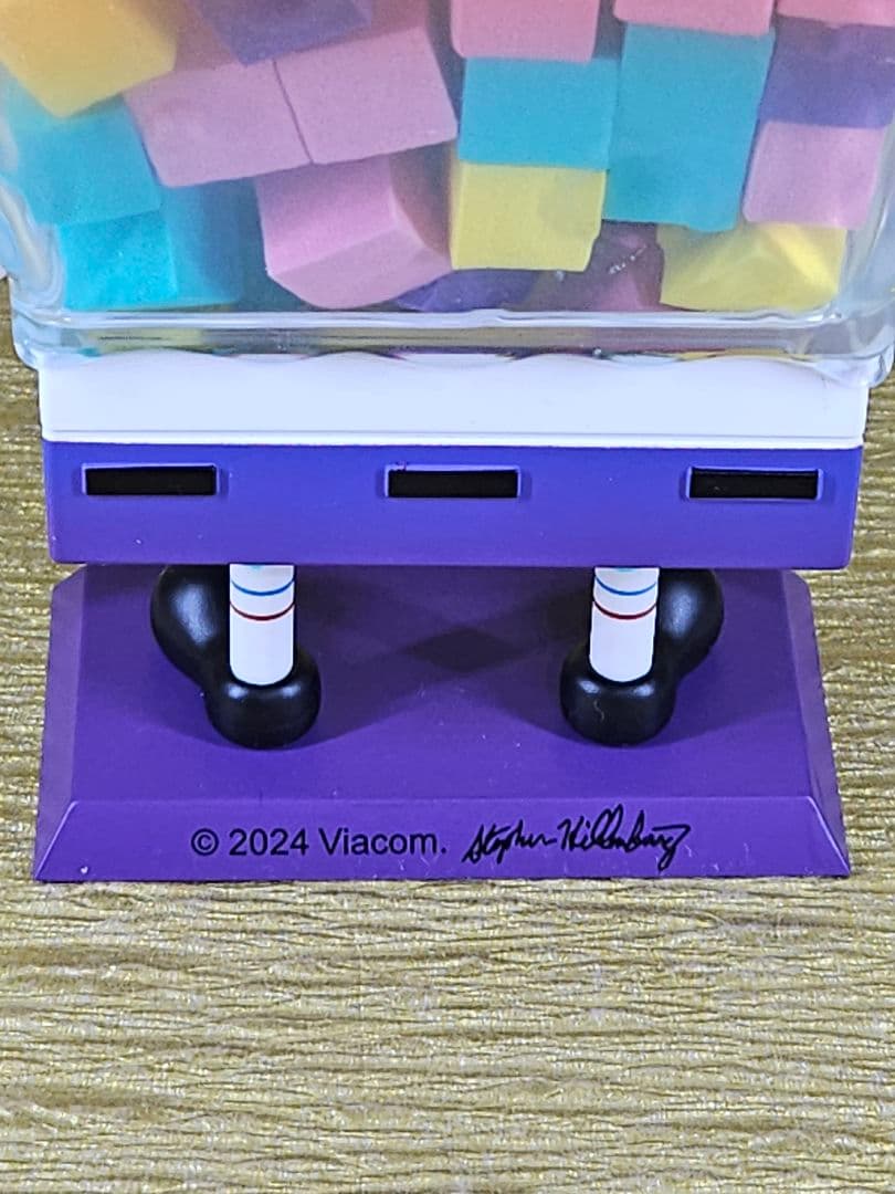 スポンジボブ カラフルフィギュア　シークレット　レア　高さ約12cm