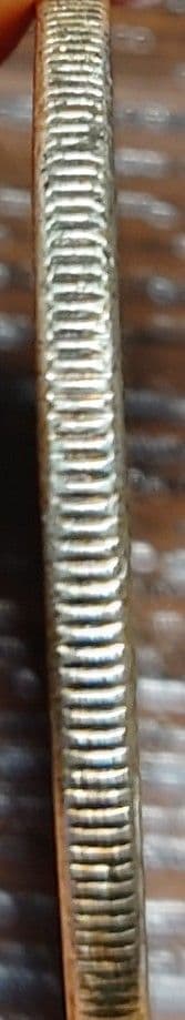 修正品　一圓銀貨　明治８年深掘り