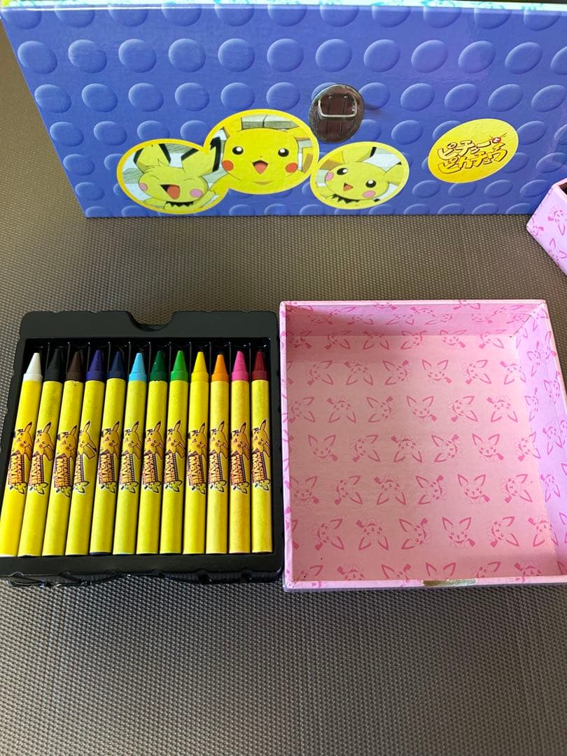 激レア　ピチューとピカチュウ 文具セット