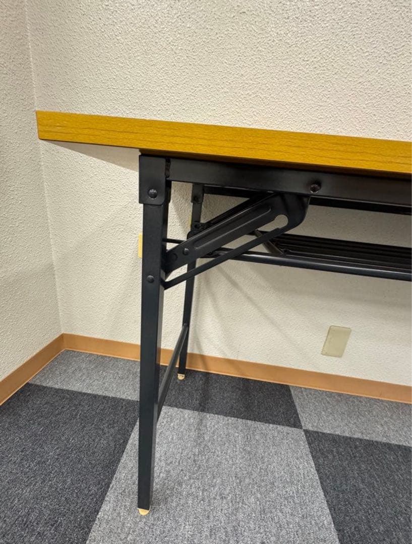【美品】会議テーブル折りたたみ 棚付き