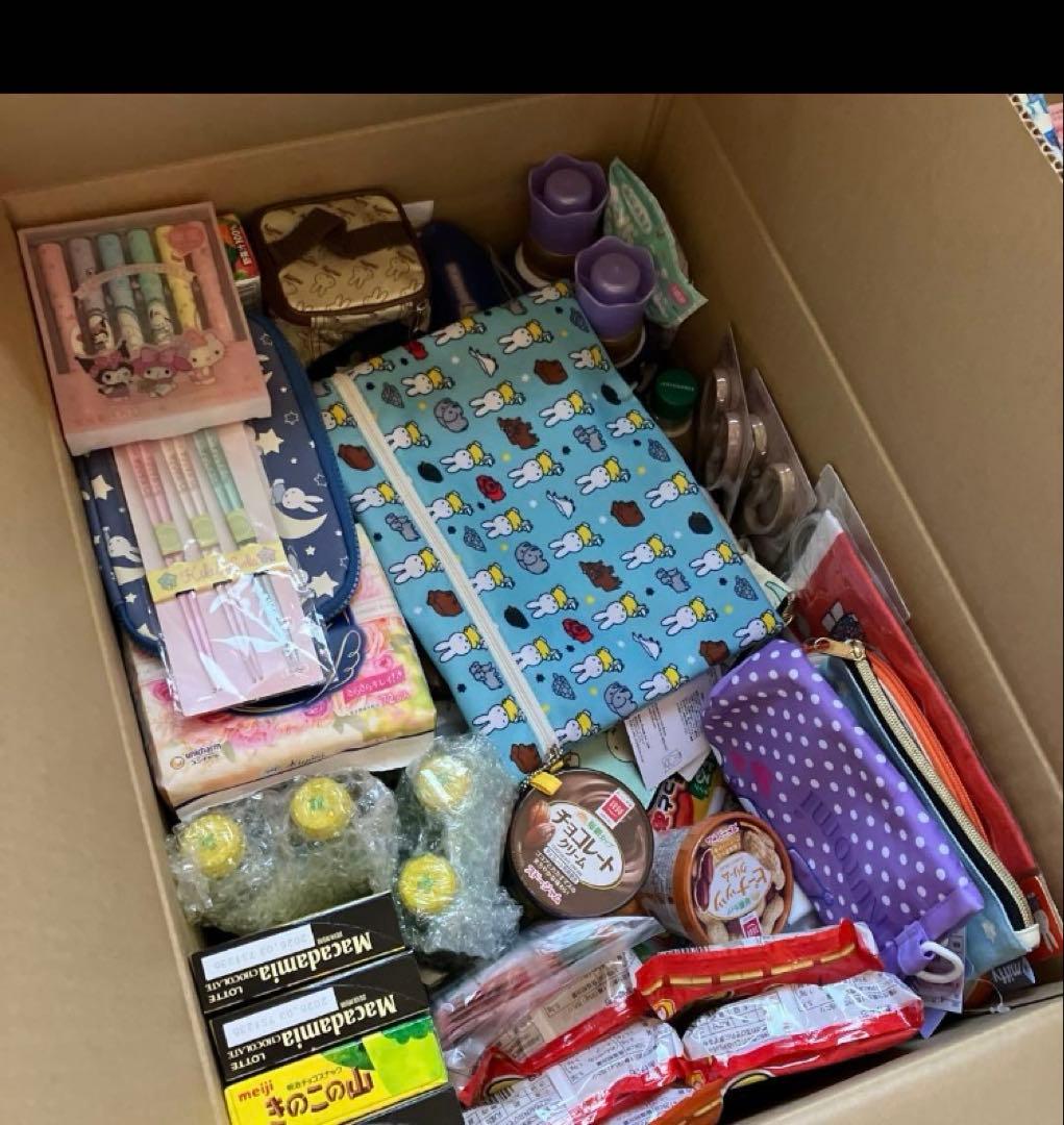 naonaoさん　先入あり140 ミッフィーショルダーバッグ　柔軟剤２本　雑貨