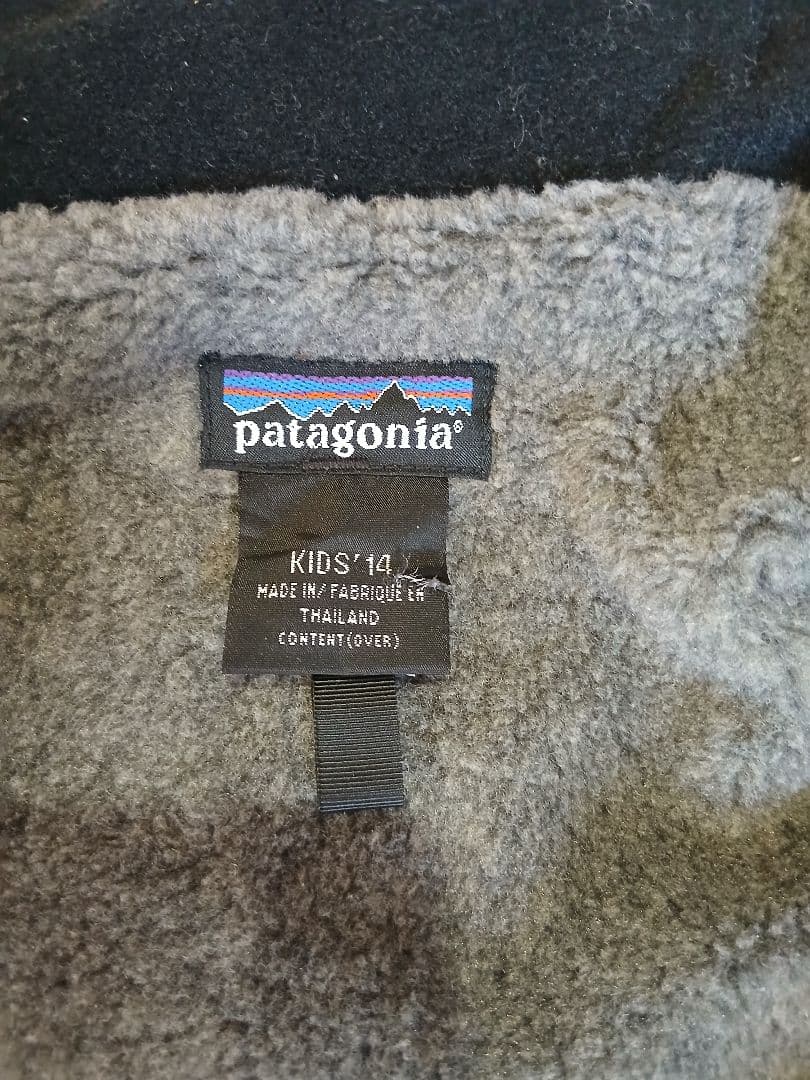 【パタゴニア/着用1回】フード有り　スノーウエア　ジャケット　レディース　キッズ