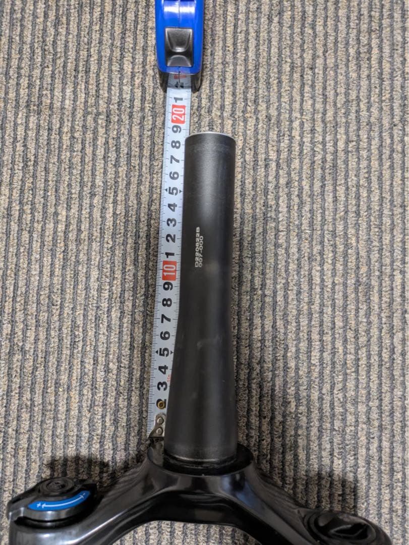 チ*ス様 300円スタート売切RockShox Revelation 27.5