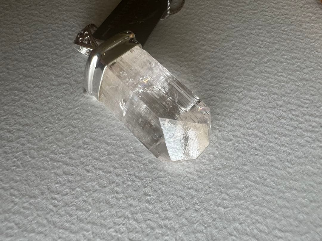 ダンビュライトペンダント！！美麗結晶 スターボーン社41.0cts！