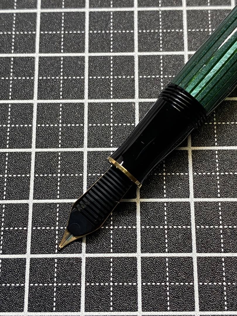 筆記具 PELIKAN Souveran M300 Green-Stripe FP