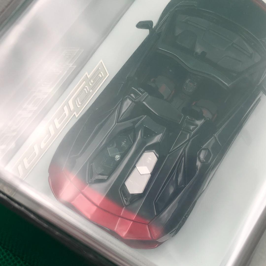 1/43　ランボルギーニ アヴェンタドールS ロードスター【新品】EM767B
