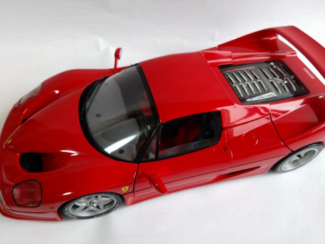 フェラーリ F50 セミアッセンブルドダイキャストモデル　1/12
