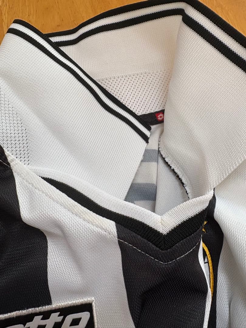 正規品 超希少 中古 美品 ユベントス 01/02 トレゼゲ Lサイズ