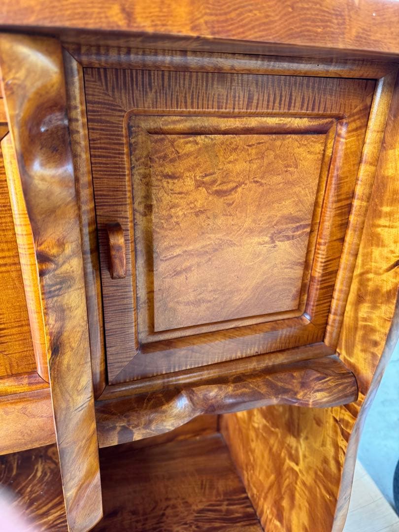 希少　飾り棚 茶棚 サイドボード リビングボード 茶箪笥