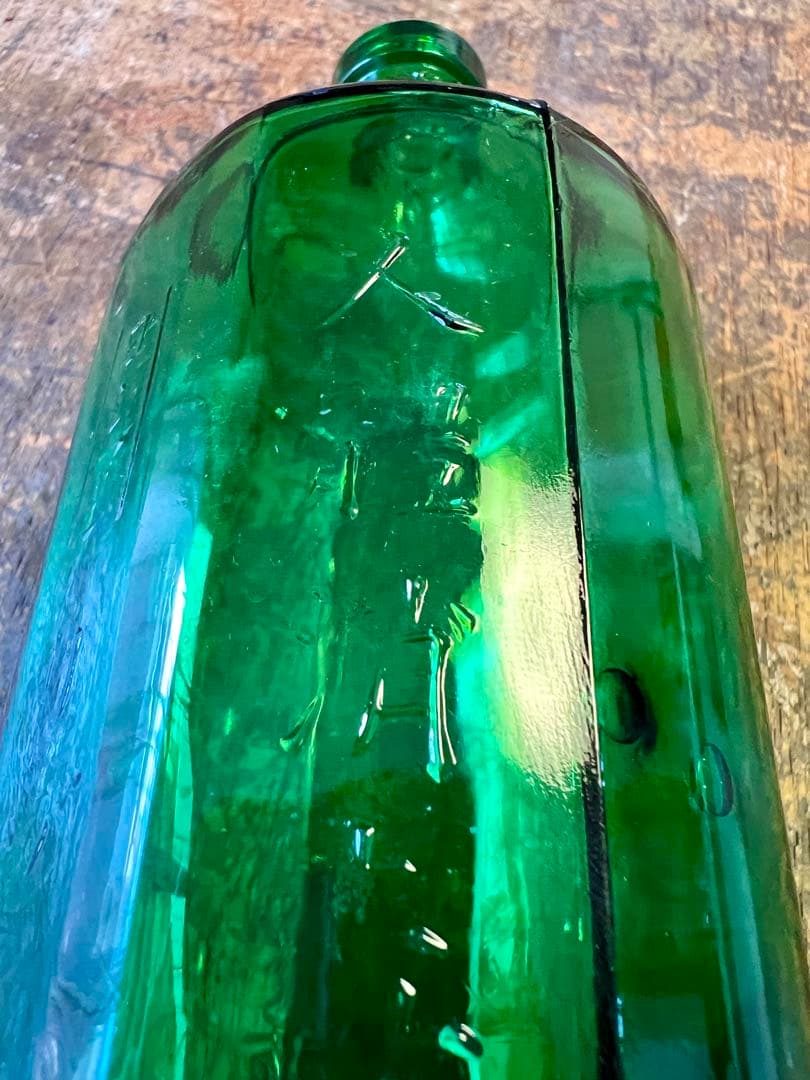 人體消毒新薬ビン　ヨシマン　リゾホルム　八角瓶　神薬　エンボス　ガラスビン