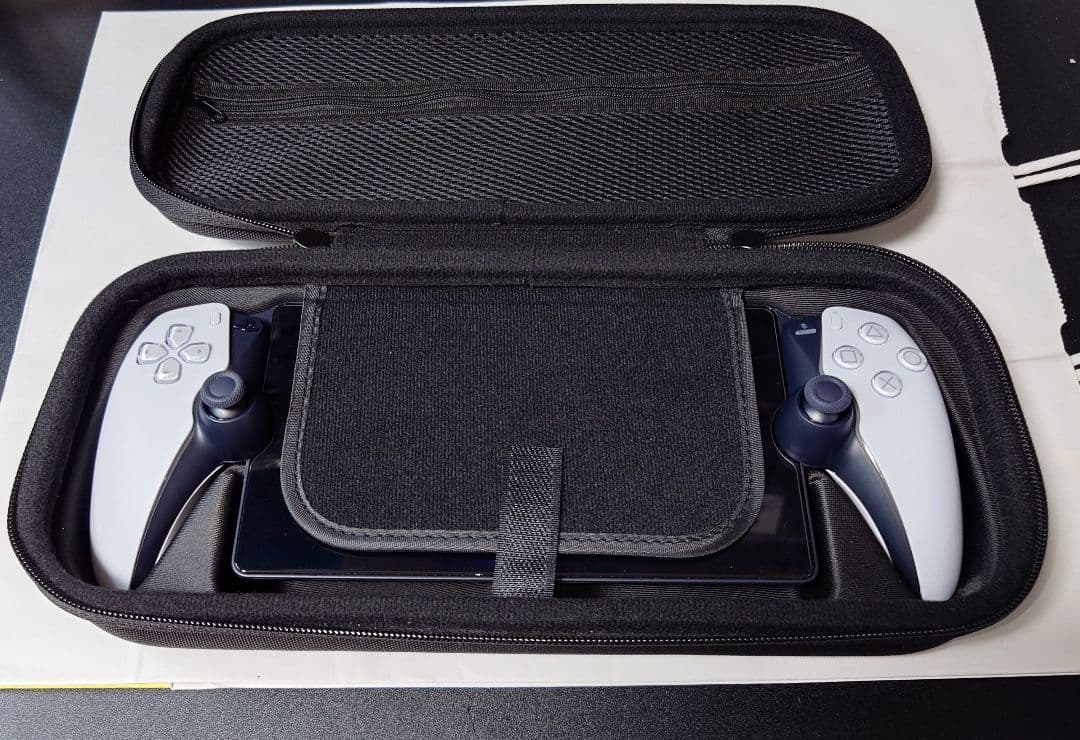 PlayStation Portal　ホワイト ケース付き