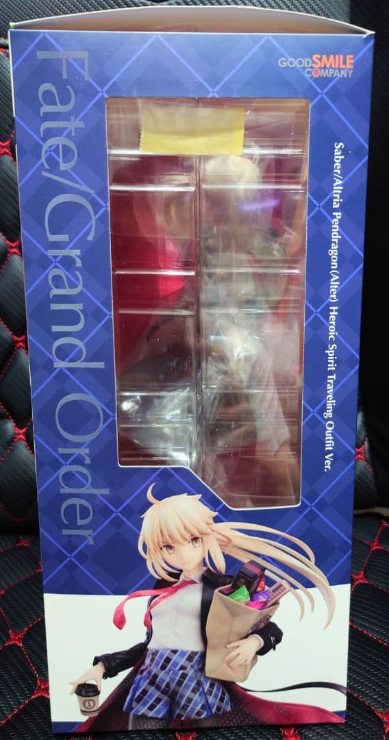 美品 Fate セイバー/アルトリア・ペンドラゴン オルタ 英霊旅装フィギュア