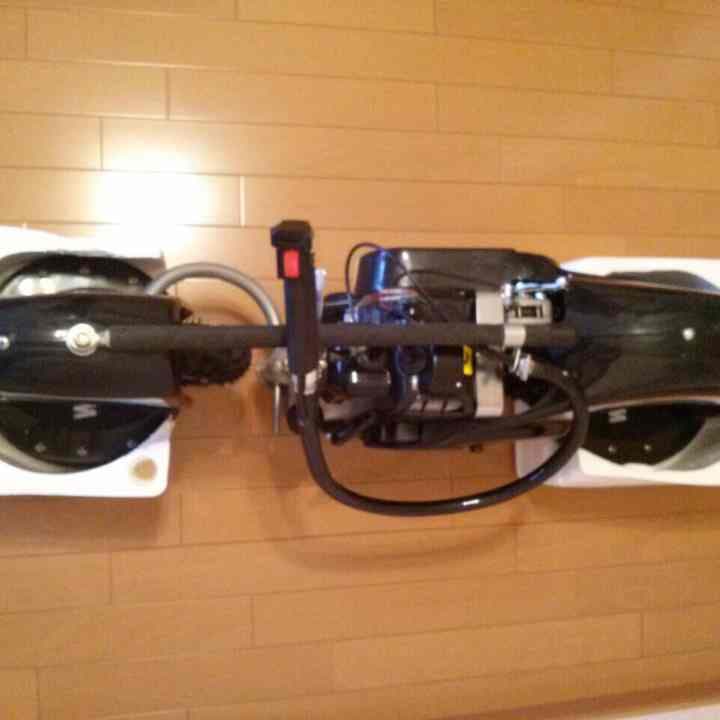 大特価！！ホイールマン(エンジン付きスケートボード)